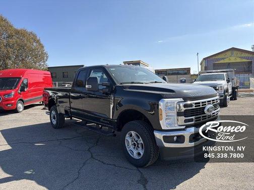 Agate Black Metallic 2026 Ford F-350 XLT