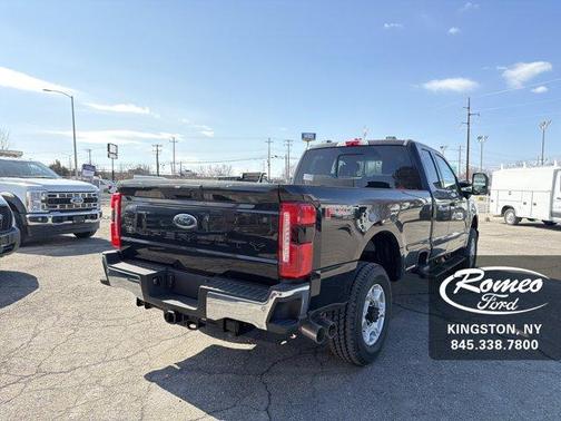 Agate Black Metallic 2026 Ford F-350 XLT