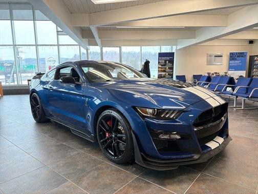 2022 Ford Shelby GT500 Base