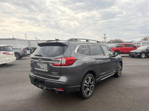 Magnetite Gray Metallic 2025 Subaru Ascent Touring
