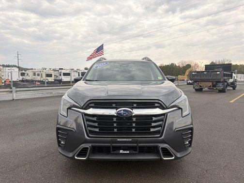 Magnetite Gray Metallic 2025 Subaru Ascent Touring