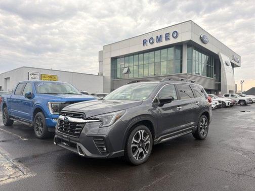 Magnetite Gray Metallic 2025 Subaru Ascent Touring
