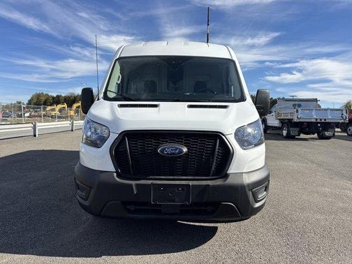2022 Ford Transit-250 Base