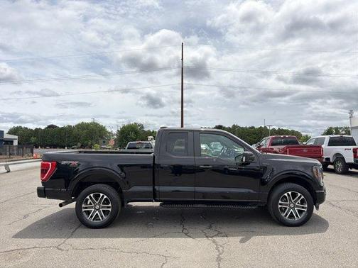 Black Metallic 2023 Ford F-150 XL