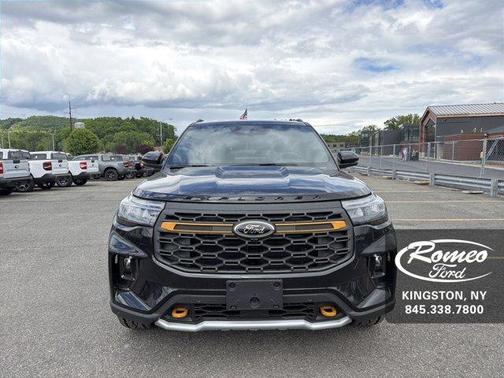 Agate Black Metallic 2026 Ford Explorer Tremor