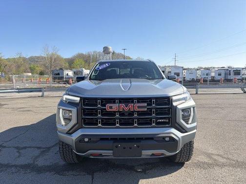 Sterling 2024 GMC Canyon AT4