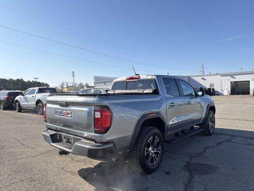 Sterling 2024 GMC Canyon AT4