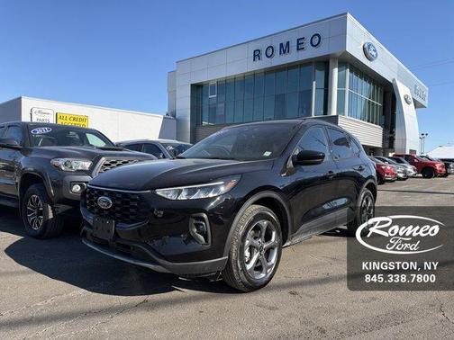 2025 Ford Escape ST-Line Select