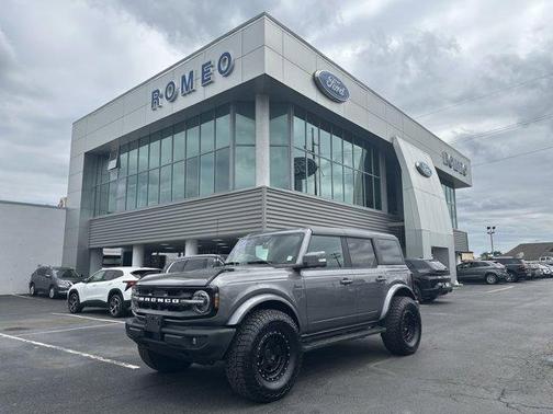 2022 Ford Bronco Outer Banks