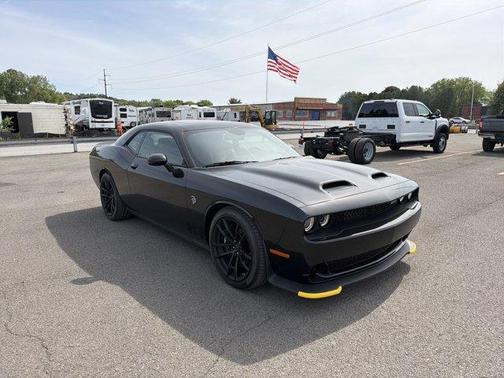Pitch Black Clearcoat 2023 Dodge Challenger SRT Hellcat