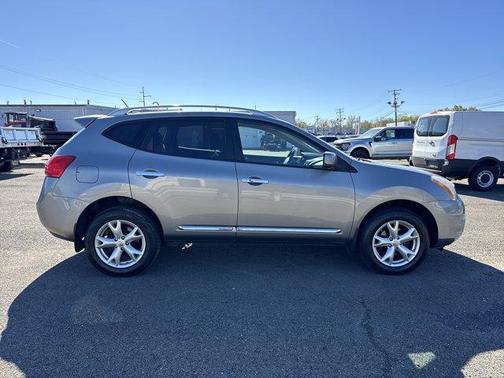 2011 Nissan Rogue SV