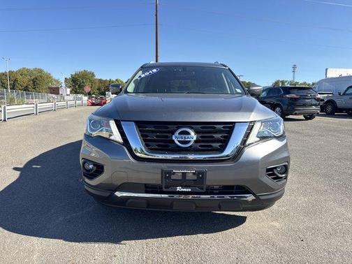 2020 Nissan Pathfinder Platinum