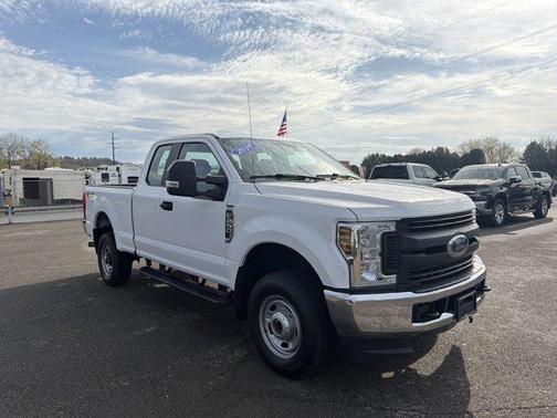 Oxford White 2019 Ford F-250 XL