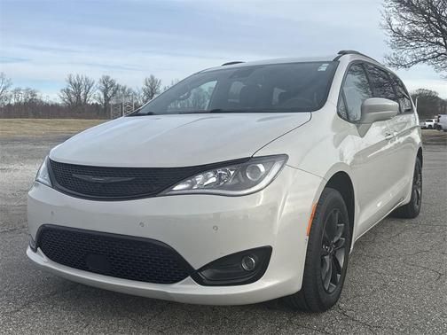 2020 Chrysler Pacifica L