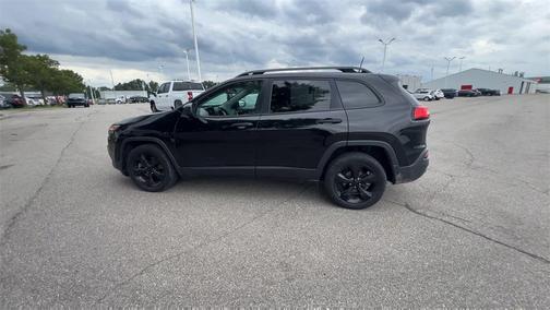 2017 Jeep Cherokee Sport