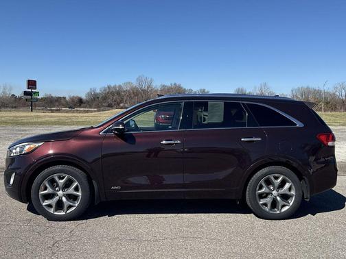 2016 Kia Sorento SX