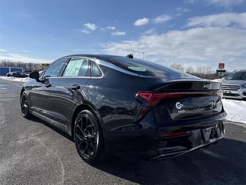 2026 Kia K5 GT-Line