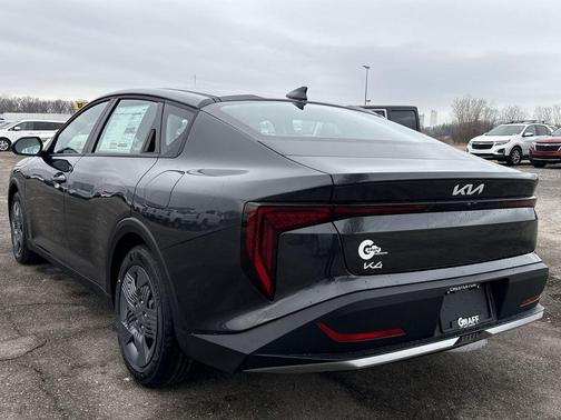 2026 Kia K4 LX