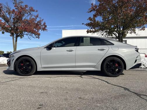 2024 Kia K5 GT-Line
