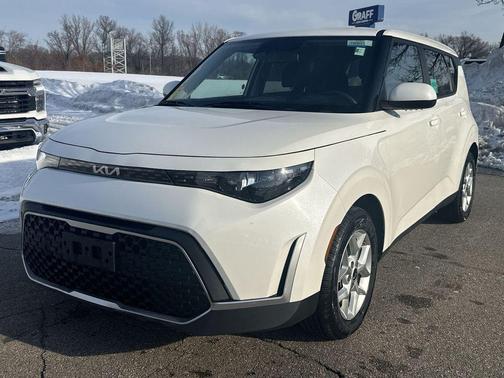 2024 Kia Soul LX