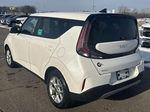 2024 Kia Soul LX