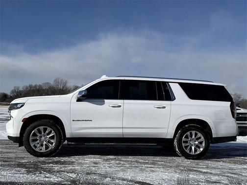 2023 Chevrolet Suburban Premier
