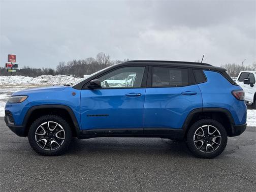 2024 Jeep Compass Trailhawk