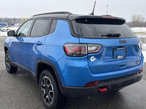 2024 Jeep Compass Trailhawk