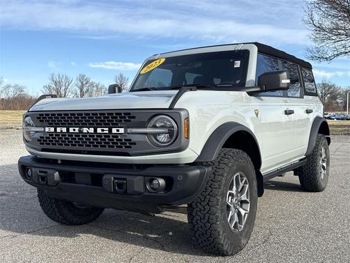 2023 Ford Bronco Badlands