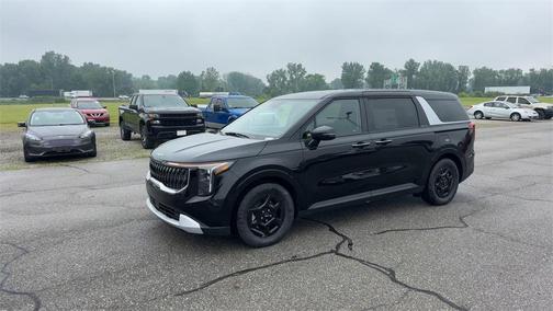 2025 Kia Carnival LXS