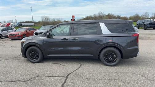 2025 Kia Carnival LXS