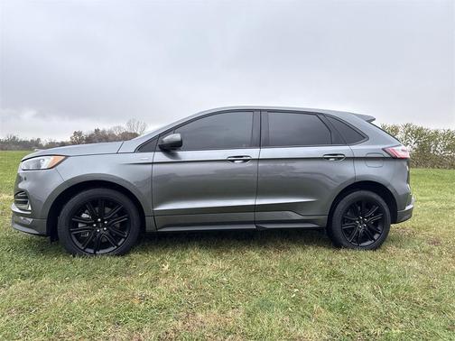 2022 Ford Edge ST Line