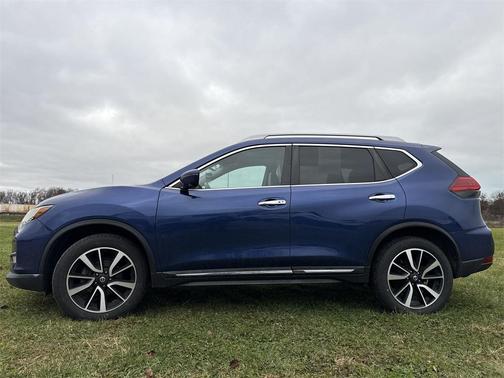 2017 Nissan Rogue SL