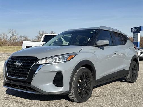 2022 Nissan Kicks SV