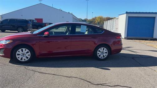 2019 Ford Fusion S