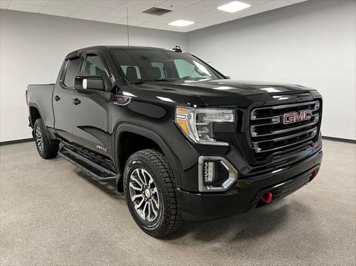 Photo 2 of 71 of 2019 GMC Sierra 1500 AT4