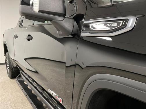 Photo 3 of 71 of 2019 GMC Sierra 1500 AT4