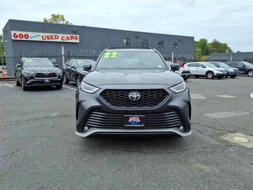 2022 Toyota Highlander XSE