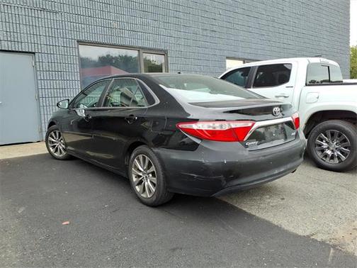 2016 Toyota Camry XLE