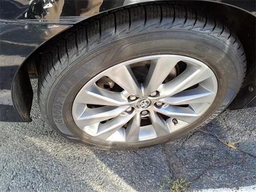 2016 Toyota Camry XLE