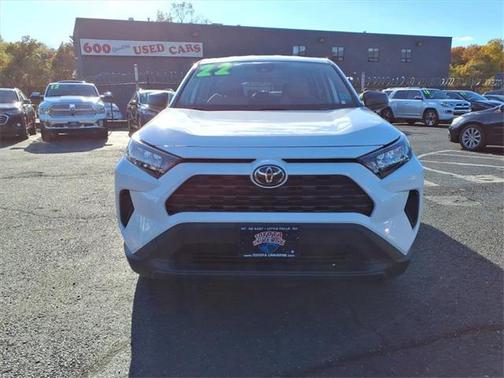 2022 Toyota RAV4 LE