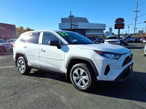 2022 Toyota RAV4 LE