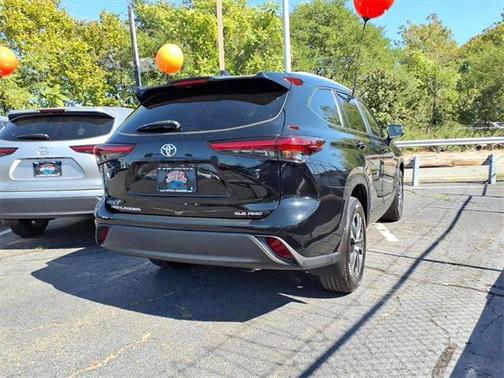 2023 Toyota Highlander XSE