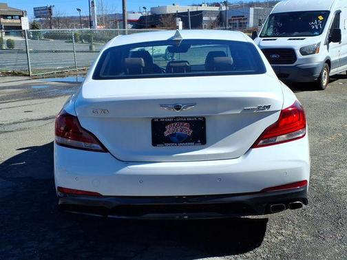 2021 Genesis G70 2.0T AWD