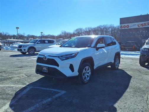 2023 Toyota RAV4 LE