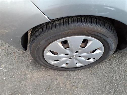 2011 Toyota Yaris Base