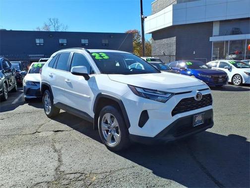 2023 Toyota RAV4 XLE