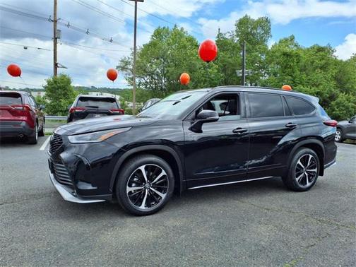 2022 Toyota Highlander XSE