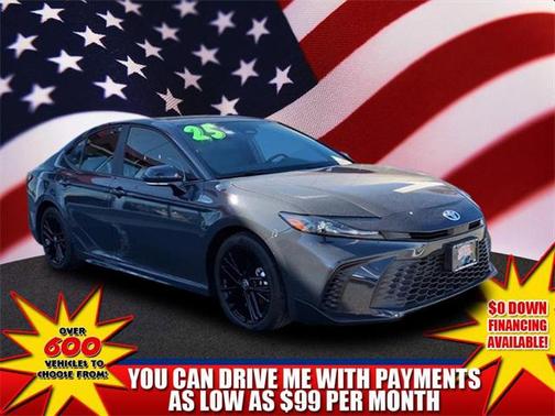 2025 Toyota Camry SE
