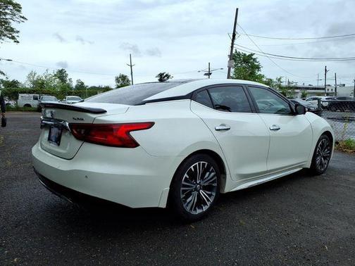Pearl White 2017 Nissan Maxima 3.5 Platinum